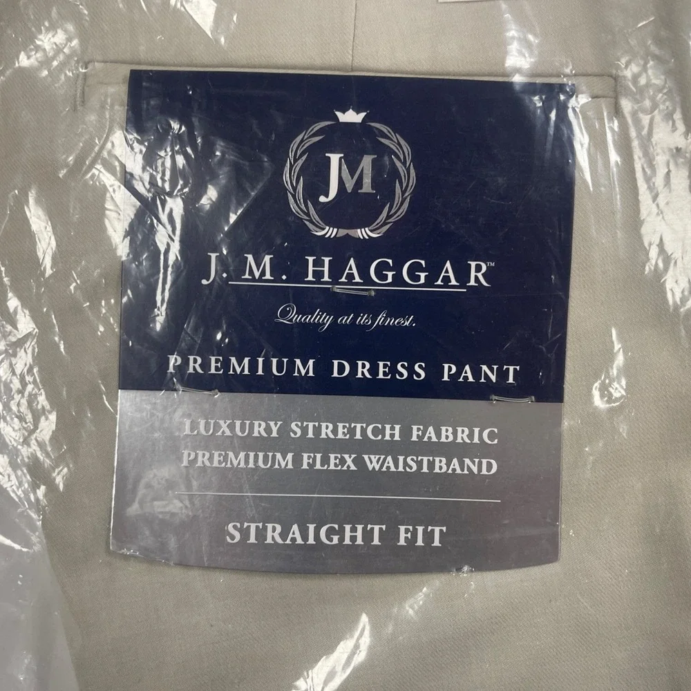 J M Haggar Premium Dress Pants Men's 30W X 30L straight Fit Flex Waistband Khaki